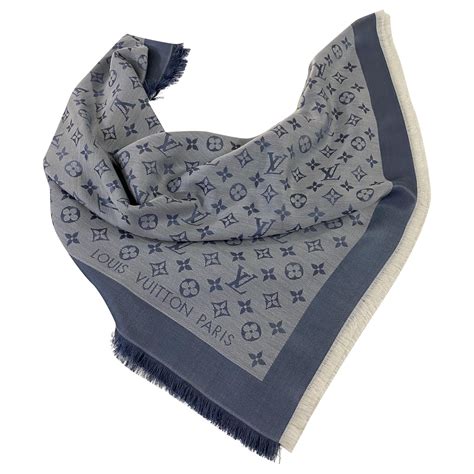 scialle louis vuitton prezzo|scialle louis vuitton donna.